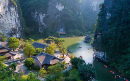 HOA LU – TRANG AN - MUA CAVE -1 DAY TRIP BY LIMOUSINE