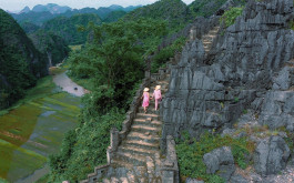 Hoa Lu - Tam Coc - Mua Cave: Ninh Binh 1 Day Trip by Limousine